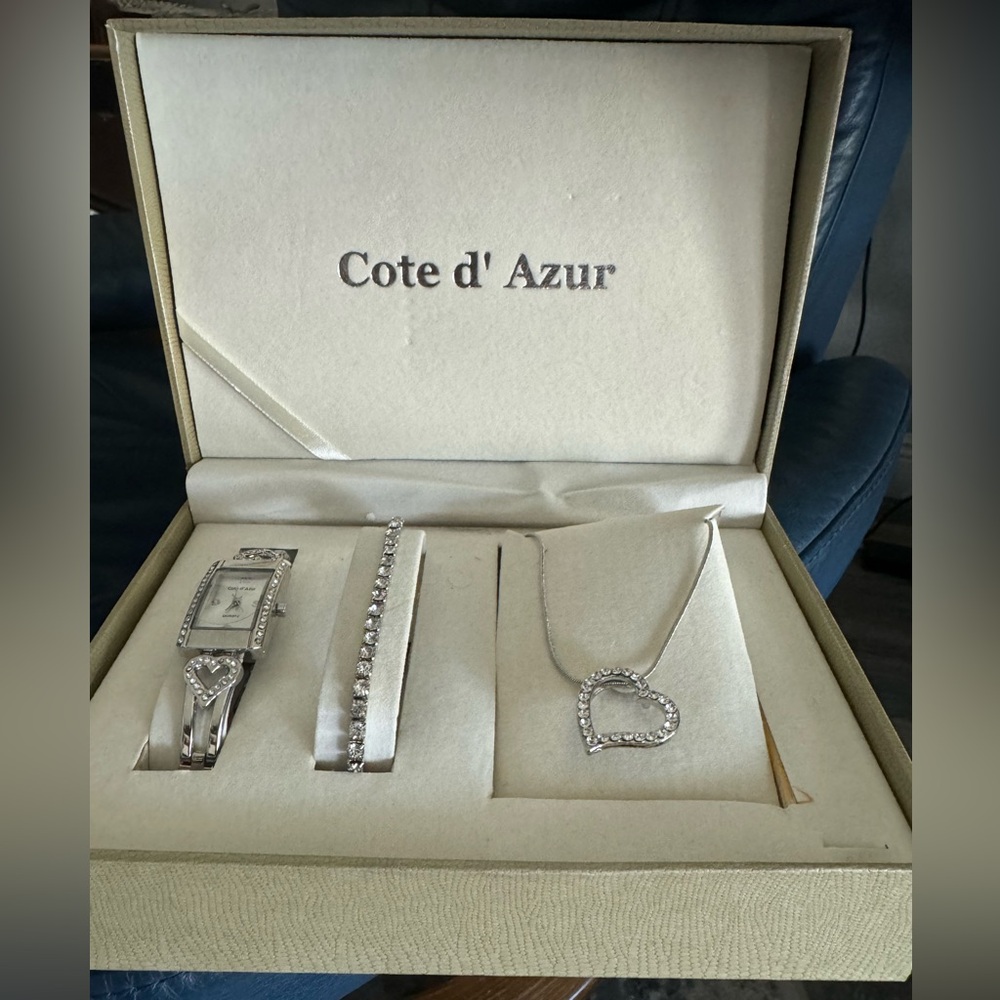 NEW Cote d’ Azur Watch, Bracelet & Necklace Set